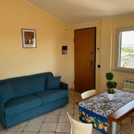 Apartment La Finestra Sul Mare Il Borgo